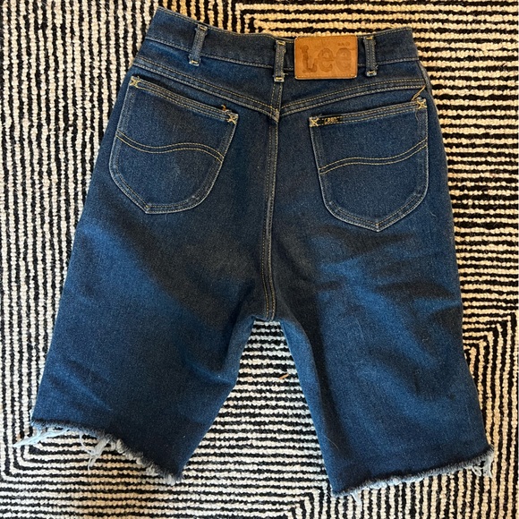 Vintage Lee Jean Shorts - Picture 2 of 7
